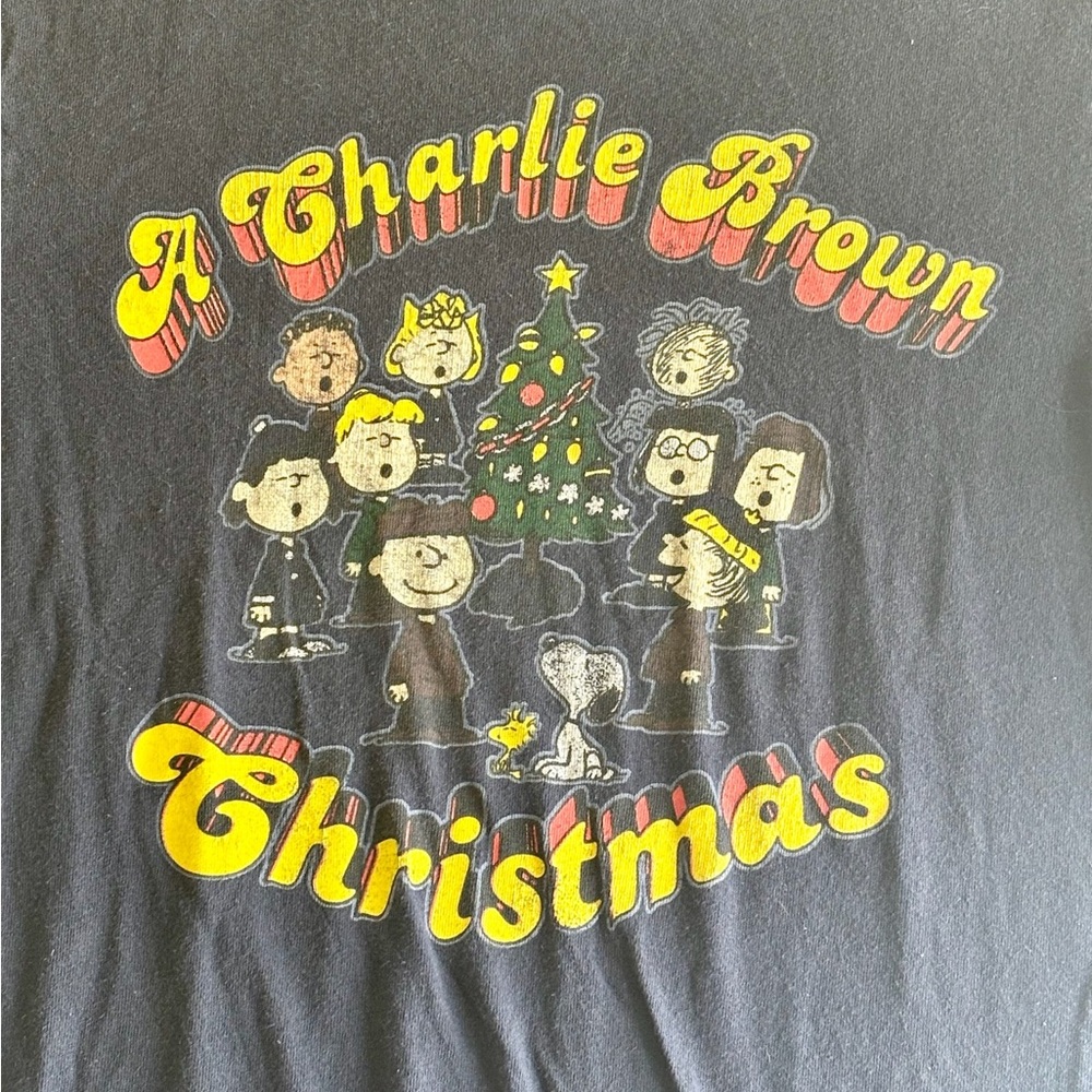 Peanuts “A Charlie Brown Christmas” Graphic Tee – Size Small - Picture 2 of 5